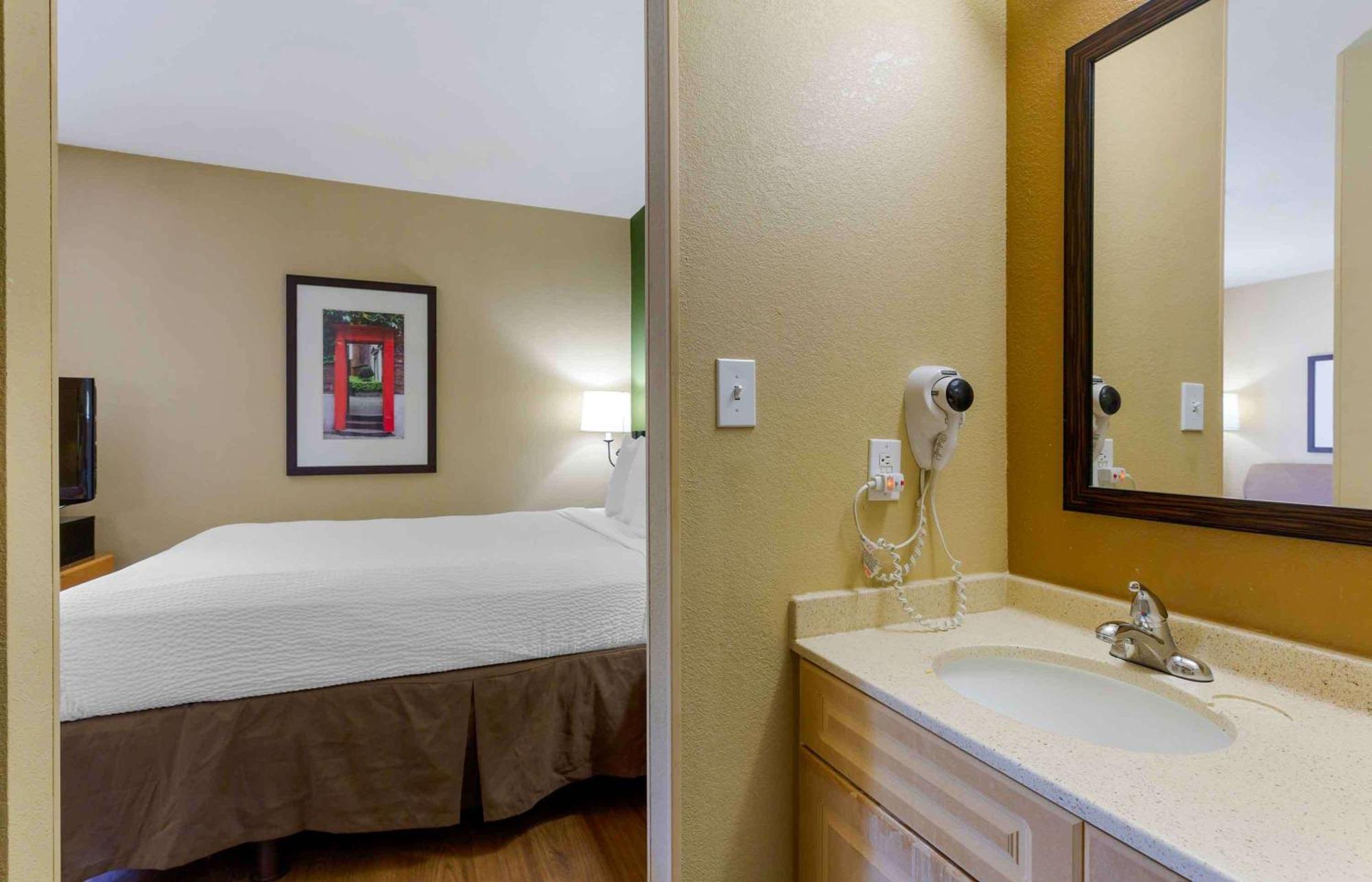 เอ็กซ์เทนด์ สเตย์ อเมริกา บอสตัน โวเบิร์น Hotel ภายนอก รูปภาพ
