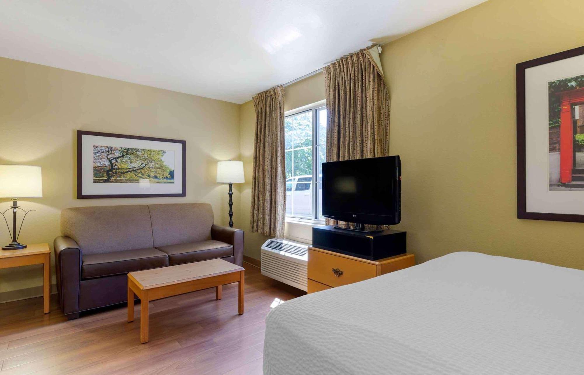 เอ็กซ์เทนด์ สเตย์ อเมริกา บอสตัน โวเบิร์น Hotel ภายนอก รูปภาพ